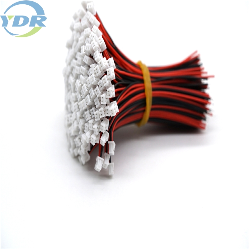 Menetelmä liitäntäjohtosarjan katkeamisen välttämiseksi